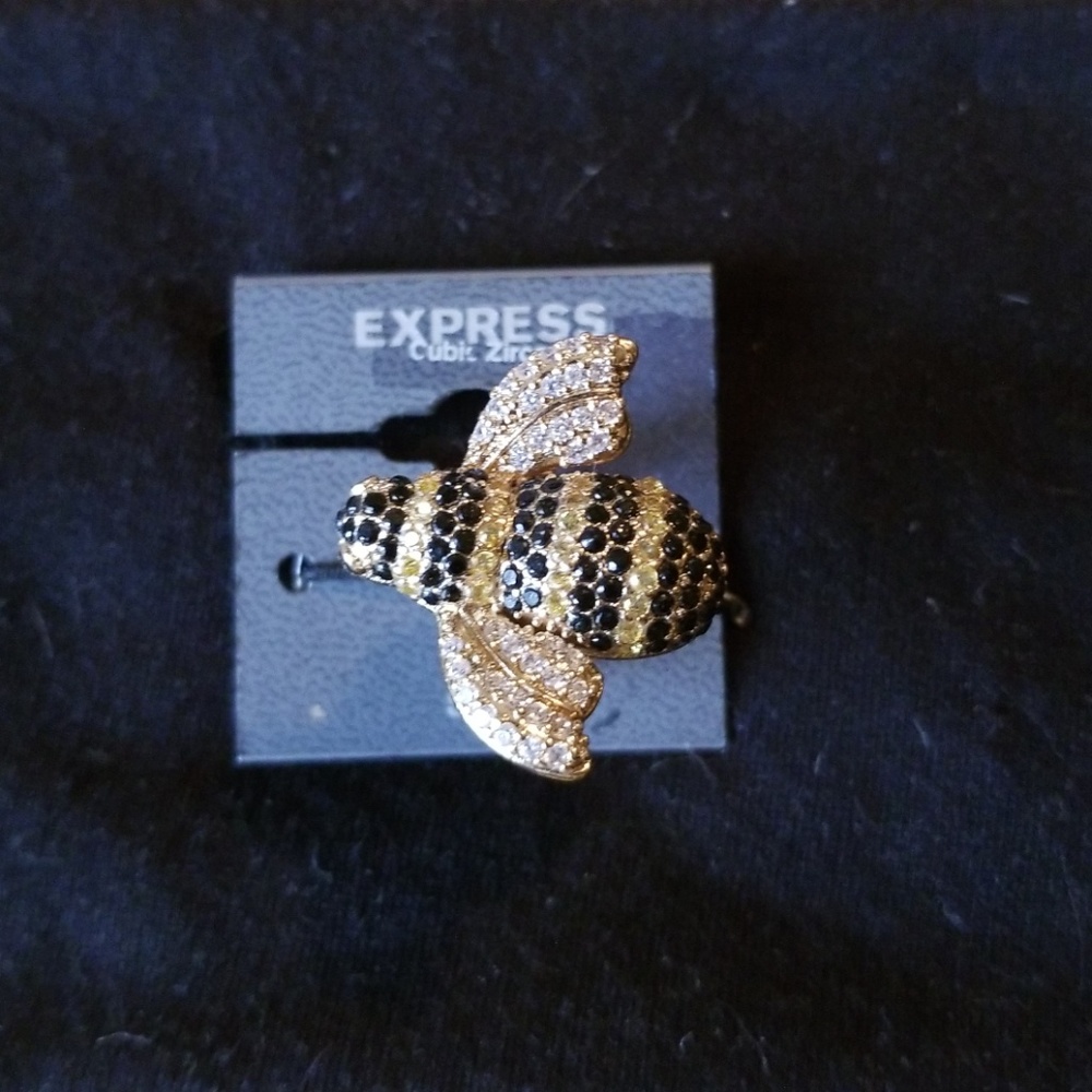 Express SIZE 6 Rhinestone Bumblebee ring